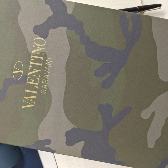 Valentino Pink & Blue Camouflage Sneakers . Size 40 - Picture 6 of 6